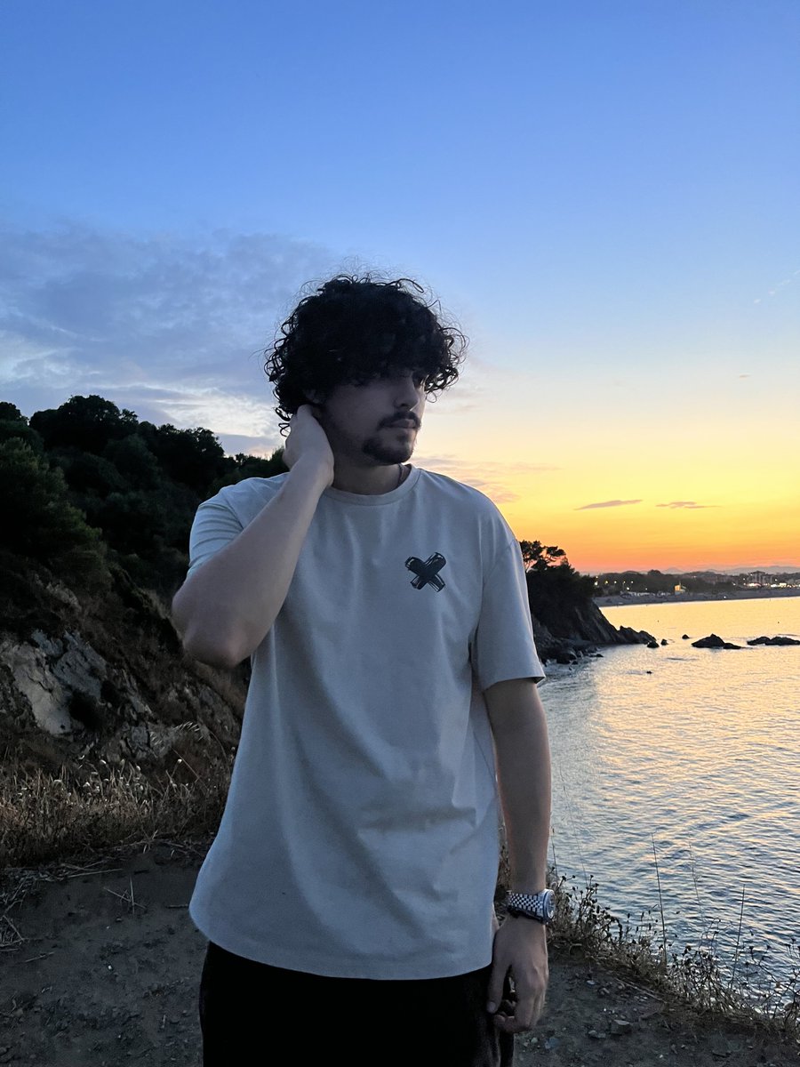 nebubulu's tweet photo. Yo de base j'suis un timide de twitter
Mais ca a l'air rigolo donc j'essaie 
Là pour dire tout ce qui me passe par la tête je peux aborder toutes sortes de sujets sensibles 
TW tout dans le doute 
#drgtwt #nsfwtwt https://t.co/zB5opX261H