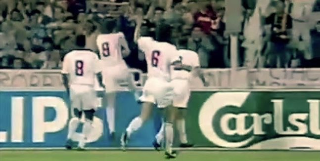 crml80's tweet photo. Quella finale Franco non la poté giocare
.
Ma il suo 6 entrò comunque in campo.
Ad Atene, nel 1994, il numero di Baresi camminò sulle gambe di Paolo.

Fu forse il vero passaggio di consegna. https://t.co/T5qREejnc7