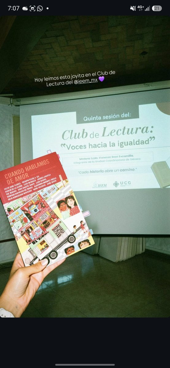 VaneBaezE's tweet photo. Regresé a X, sólo para romantizar julio. 💘📚🌸 Que vivan las flores, los libros, el club de lectura, los amores sanos y el Rey León jaja. 🦁 https://t.co/KIIHrqHP0I
