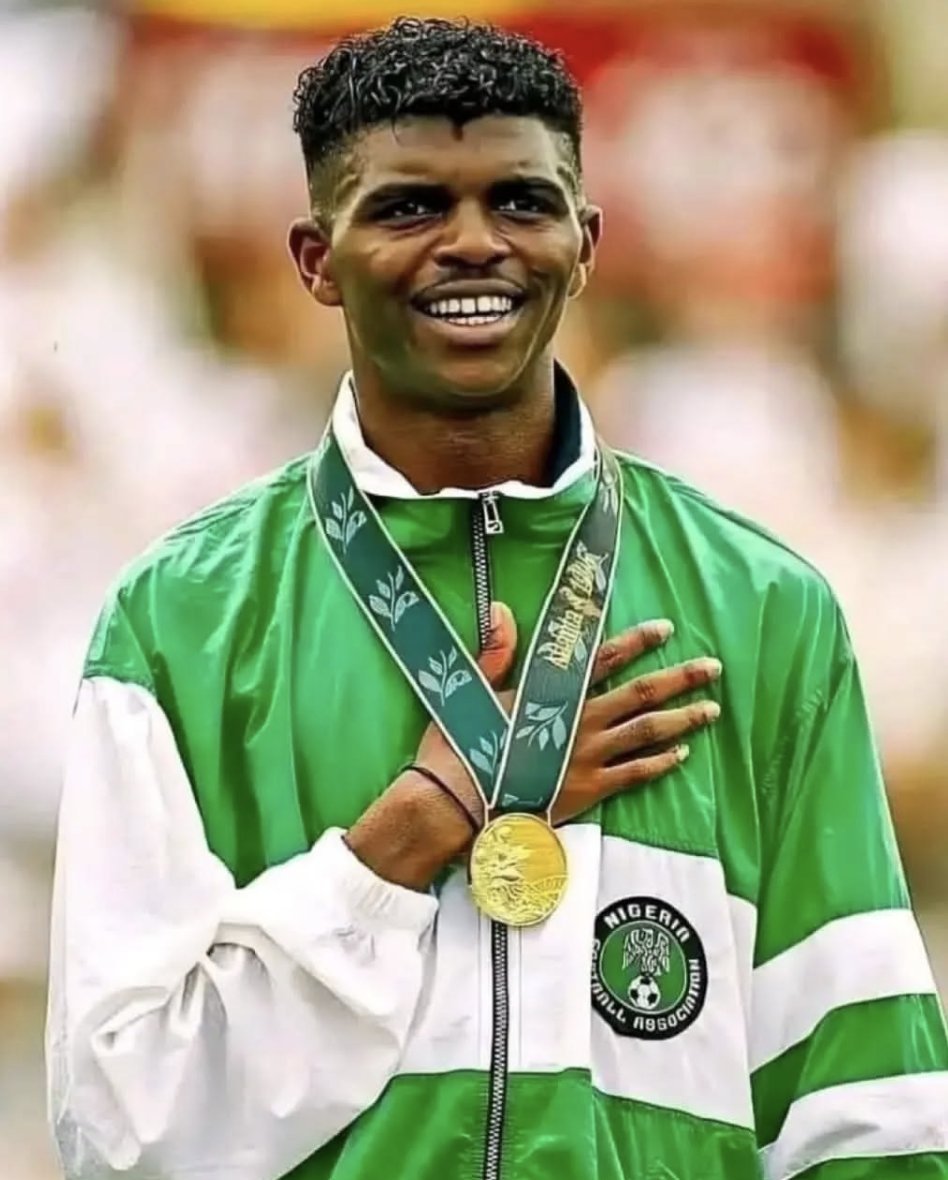 paultobe1's tweet photo. Happy Birthday to A Living Legend @papilokanu https://t.co/iyM3AJ7yo7