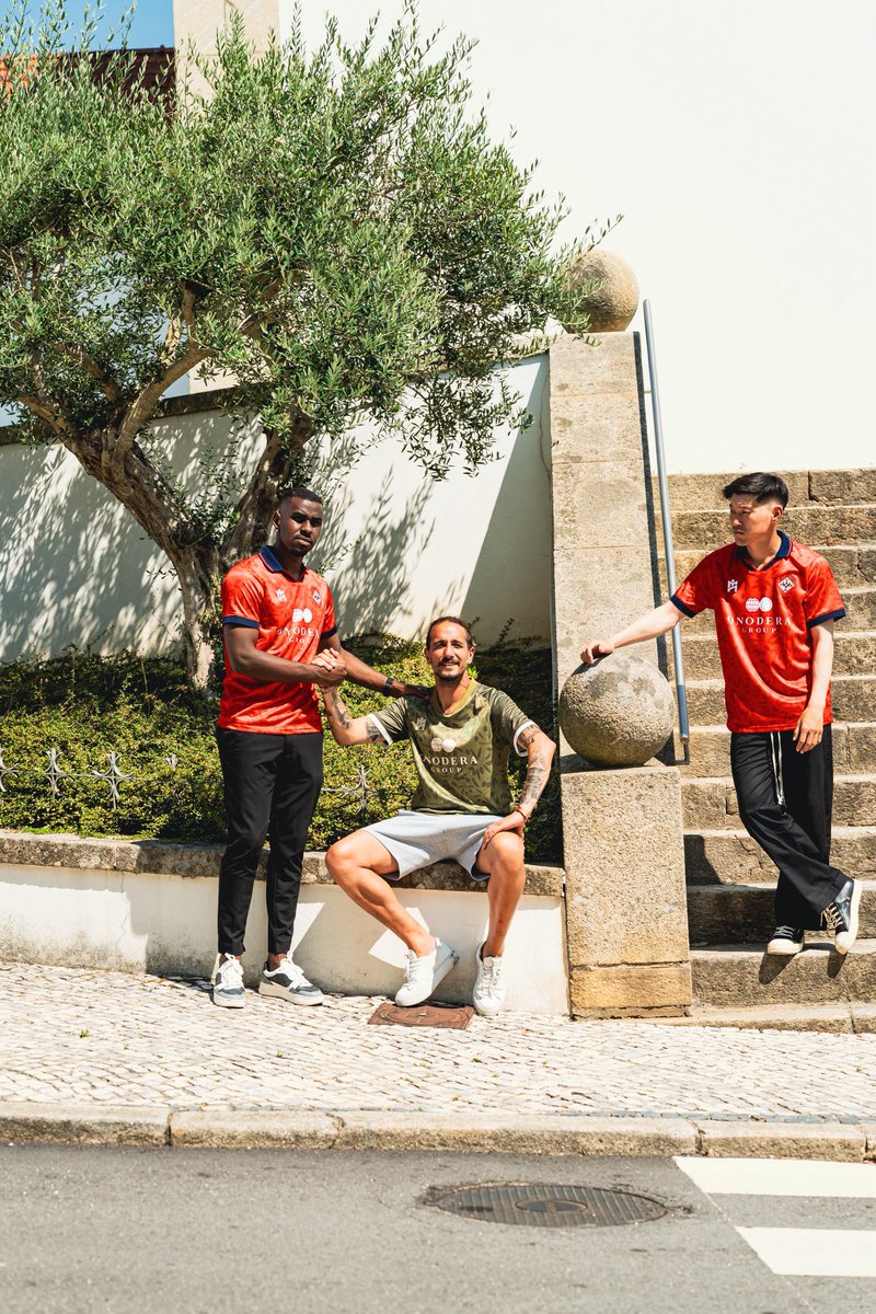 oliveirense_sad's tweet photo. A nova camisola principal da UD Oliveirense nasce daquilo que melhor nos identifica: Oliveira de Azeméis.
Um símbolo da ligação à cidade, à sua história e àquilo que nos une dentro e fora de campo.
#UnidosPelasRaízes
#UDOliveirense
#UDOliveirenseSAD
#UDO
#IMANE https://t.co/jxte2MRRfO
