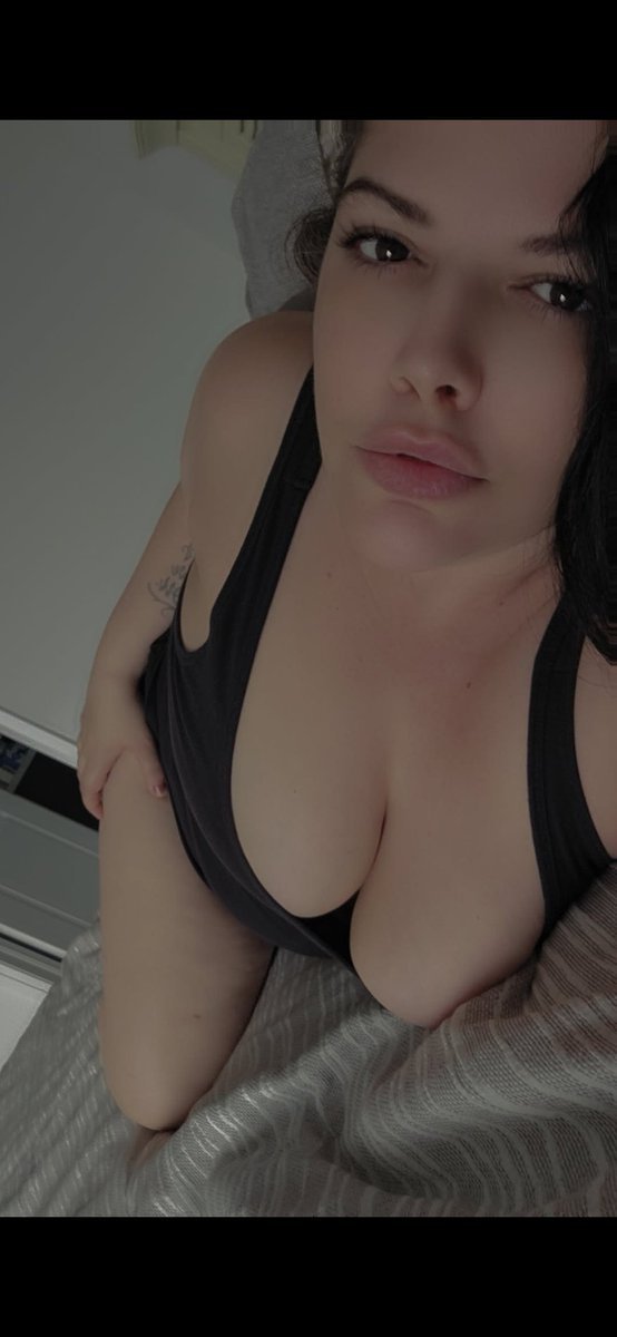 Fw7_1's tweet photo. فلو وهبعتلك حاجه عيب 🥵🥵🍆 https://t.co/FuNEVIVkBm
