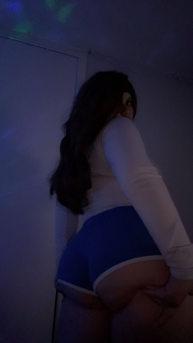 PrettyBitxhes04's tweet photo. https://t.co/KIrqZVVWlj