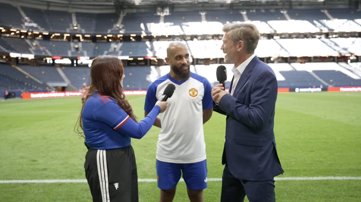 UnitedStandMUFC's tweet photo. Mbeumo on what his best position is: "I'd love to be able to play both... I can't really choose. I've obviously done great on the right wing, but some good things at striker. I'm more experienced on the wing, so maybe that, but I enjoy both." #mufc