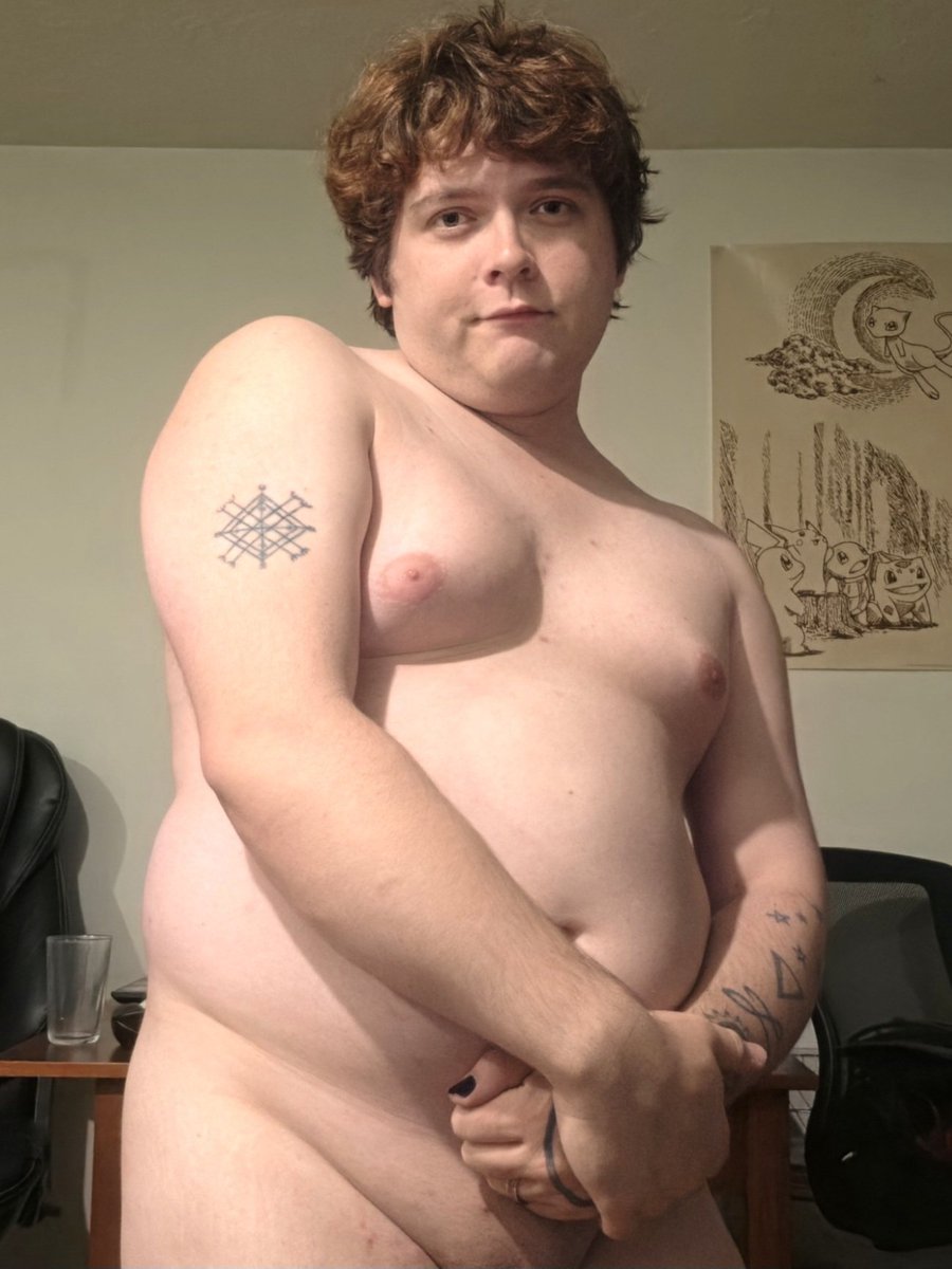 MirthMagus's tweet photo. If I'm at home and I'm not naked, something's wrong, heh https://t.co/YeJrT69vew