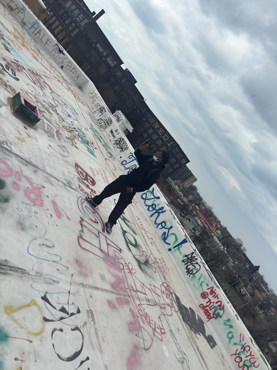 MaliYsl's tweet photo. #cleveland GBSF? https://t.co/cttuQcbAHq