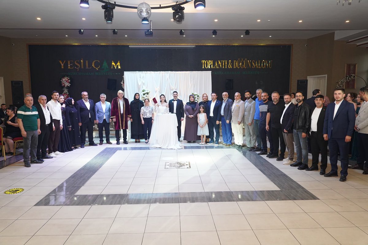 AltunayGuray's tweet photo. Belediye Başkan Yardımcımız Sayın Sefer Akyer’in kıymetli kızı Yıldız ile Mustafa kardeşimizin düğün merasimine, Belediye Başkanımız Sayın Süleyman Acar, yönetim kurulu üyelerimiz ve meclis üyelerimizle birlikte katıldık.

Yıldız ve Mustafa kardeşlerimize bir ömür boyu sağlık, huzur ve mutluluk diliyor; Akyer ve Ceylan ailelerini gönülden tebrik ediyor, bu güzel birlikteliğin hayırlara vesile olmasını temenni ediyorum.