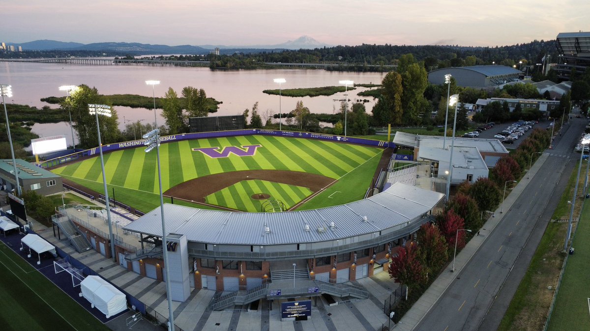 CoachEddieSmith's tweet photo. ποΈ August 1
#diamonddaWgs https://t.co/pVit2nbxl2