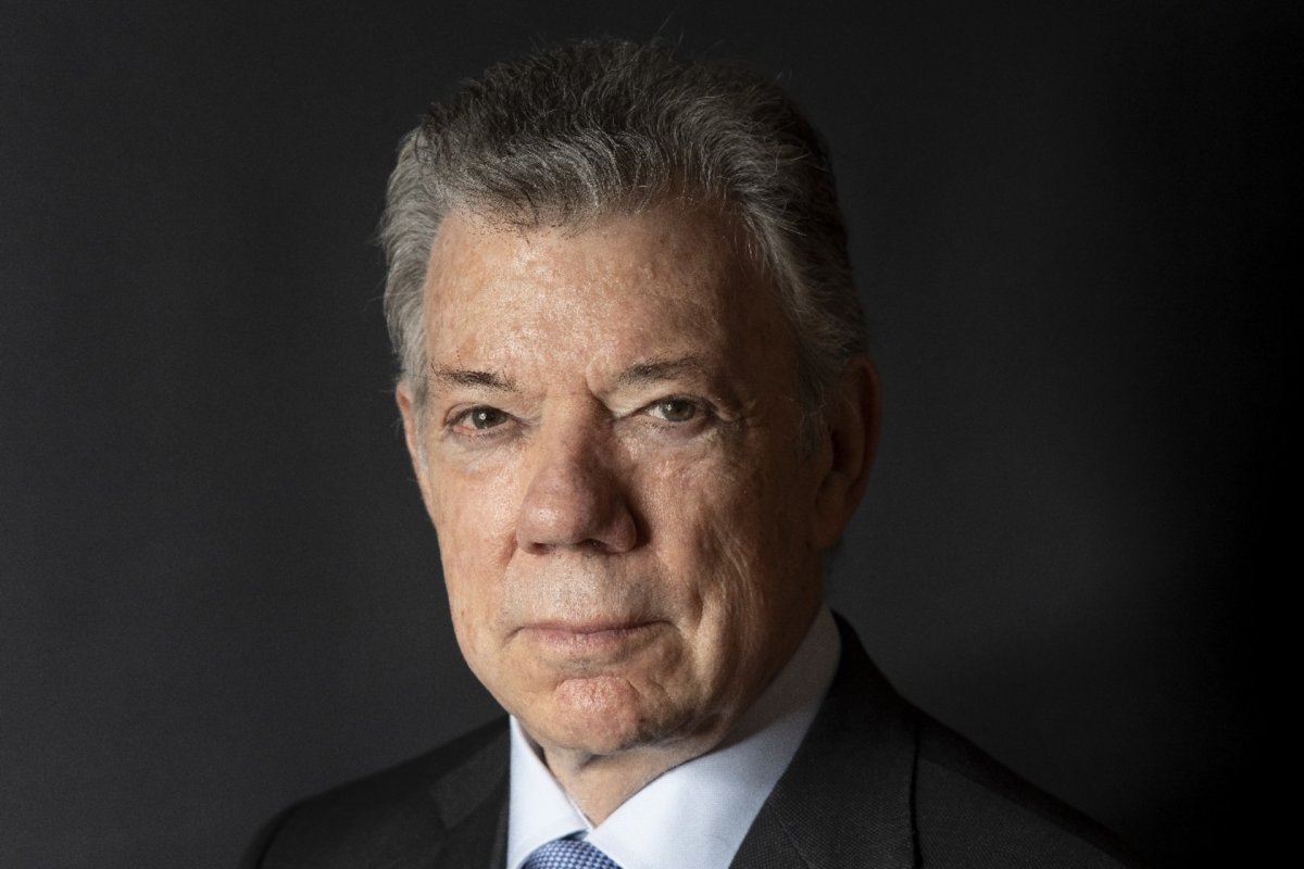 _FrancoMunevarM's tweet photo. 🔴Cada vez que las Farc ejecuten un acto terrorista, vuelve la imagen de JMSantos que en conferencias Mentía diciendo...

◇[El terrorismo no paga y será castigado] 

◇Cada vez que las Farc aterroricen ciudades recuerden que Santos siempre amenazó con Guerra Urbana..
@omarbula https://t.co/Qev5lGIEnl