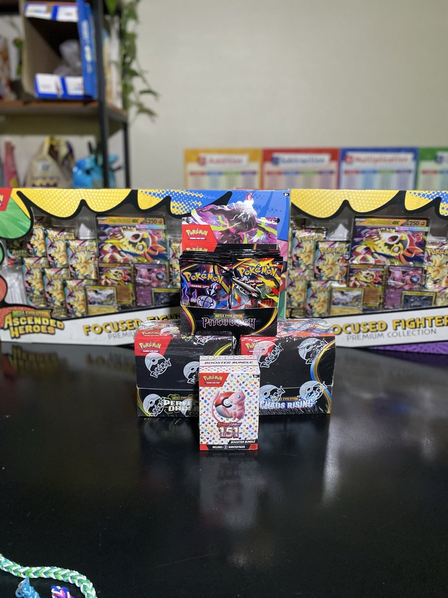 Andy_013618's tweet photo. Every box holds the possibility of a life-changing pull. ✨
The thrill isn't knowing what you'll get—it's opening that next pack.
What's the best Pokémon card you've ever pulled? 👀 https://t.co/WAsyHeovR7