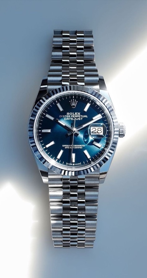 GntlemansGeek's tweet photo. Old money doesn’t chase new trends ⌚️ https://t.co/uiecDpvwqG