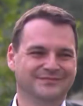Vendaa17's tweet photo. @Paula44212447 @PetrSokol @petr_macinka @ODScz @JanLipavsky Nejvíc falesněj ublíženej úsměv, co mohl vytáhnout. Večer padne flaška a Fíla si to vyslechne. https://t.co/R0weXJHamO