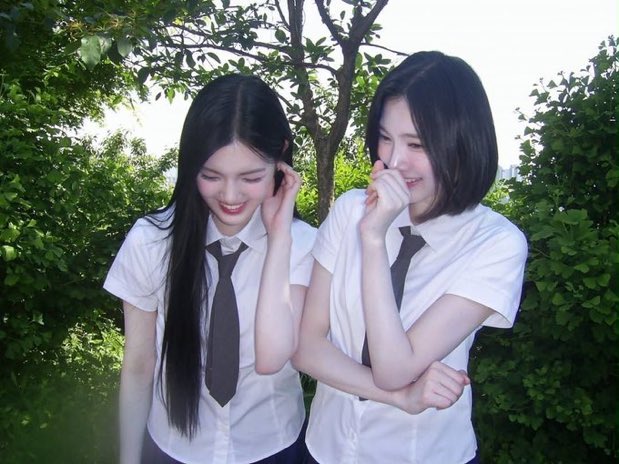 areyuhalive's tweet photo. okay but what was so funny let me in on the joke https://t.co/r1HgWLuQ7k