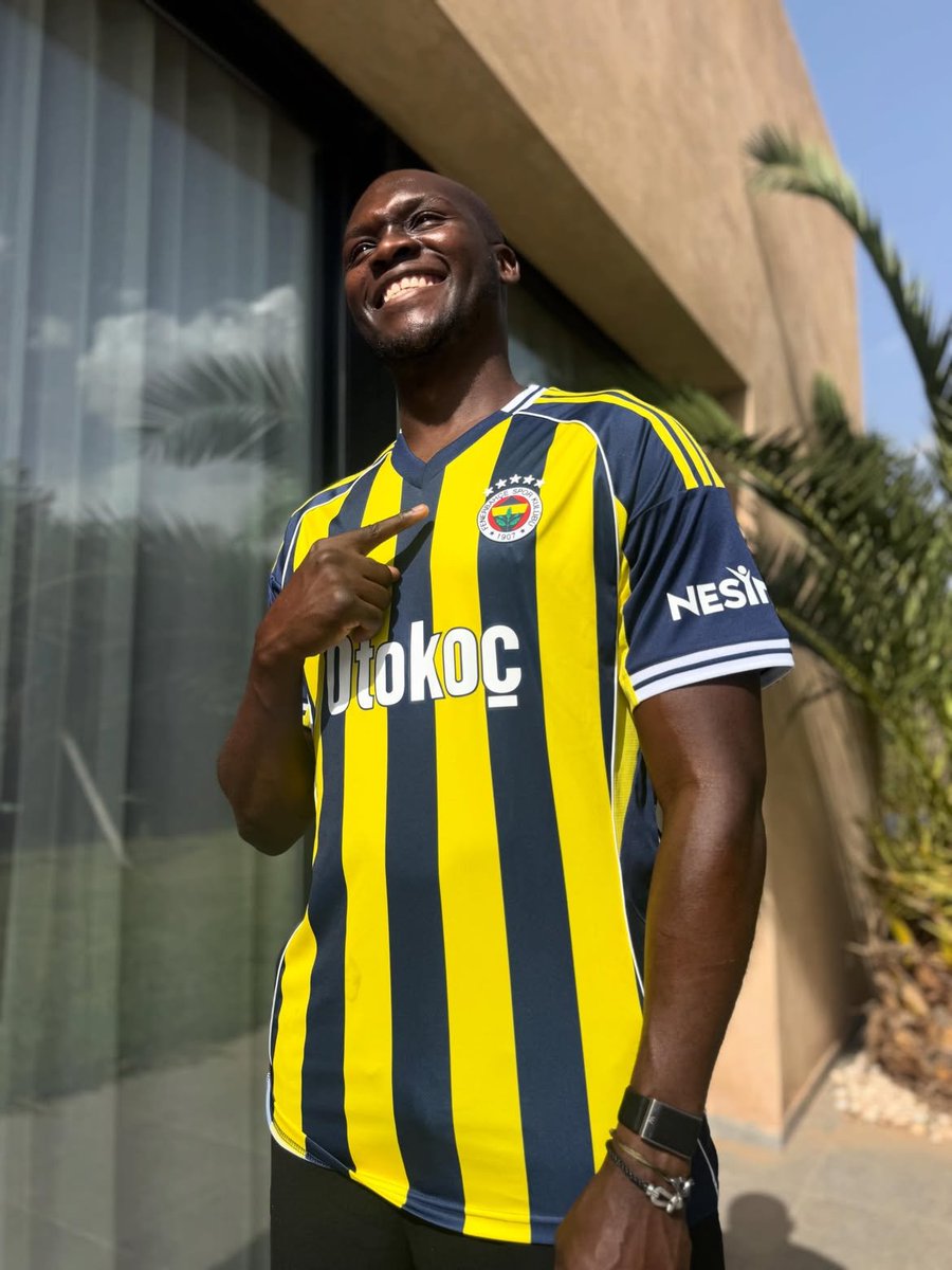 TekYolFener's tweet photo. Moussa Sow'un paylaşımı. https://t.co/V8HgTWEKVH