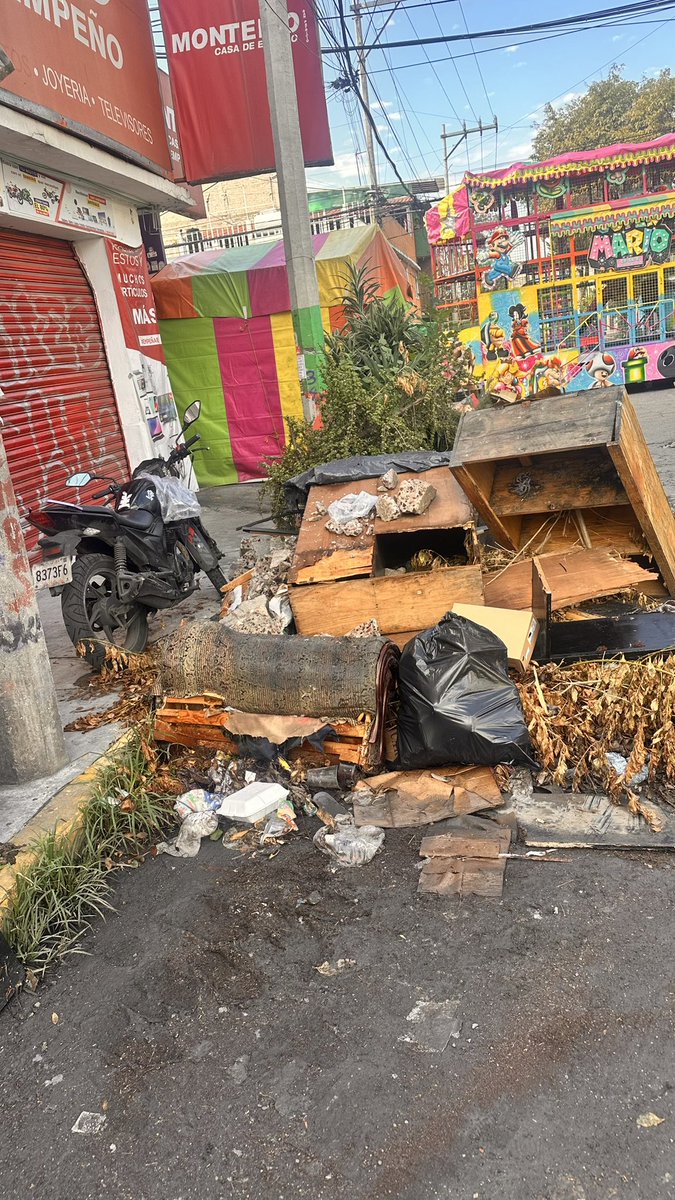 FalBec21's tweet photo. @ALEIDAALAVEZ @Alc_Iztapalapa  @AztecaNoticias  @televisamexi   
Alcaldesa.  Nos podria apoyar con este tema , le agradezco y pueda ponerle fin a esto de raiz! https://t.co/CdYyX1iBOi