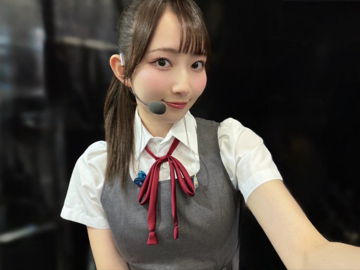 AoyamaNagisa's tweet photo. #ちゅーとりえらいぶ2026_Day1
2公演ありがとうございました💫

バラエティーパート笑いすぎました…😂
みんな本当によく頑張った！笑
投票してくださった皆さんもありがとう🫶

ライブパートは怒涛のセトリで、夏を感じました🌞
明日も全力で楽しみますっ！！

葉月恋役💙青山なぎさ
#lovelive #Liella