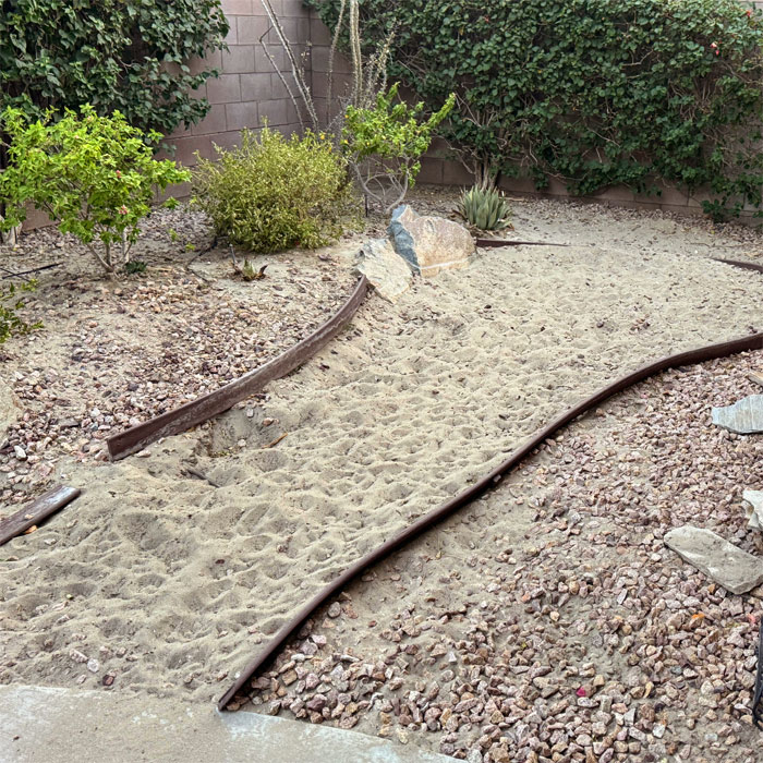 DelValCarpet's tweet photo. If you live in an area with sandy soil, you should vacuum more frequently. The sand particles sink to the bottom of the carpet and act like glass, cutting through the carpet fibers and speeding up its deterioration.
#carpetcleaning #carpetcleaner #carpetcleaners #rugcleaning https://t.co/eQpO7CXWhZ