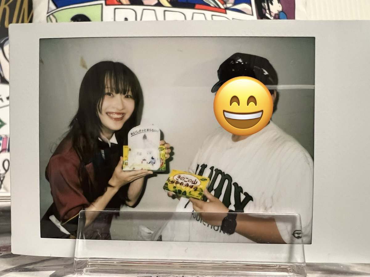 yuuki1298's tweet photo. 箱を開けたらスンスンとノンノンが出て来てユアちゃんビックリしていました。

この表情見たら喜んでもらえたと思います。
ユアちゃんにはずっと笑顔でいてほしい☺️

#GANGFINALE
#ギャンパレ渋谷
#ギャンパレひろめて
#ユメノユア https://t.co/TsD3CoK5sA