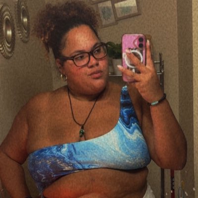 Goddesselenasa2's tweet photo. #NewProfilePic https://t.co/wZj1FMW77b
