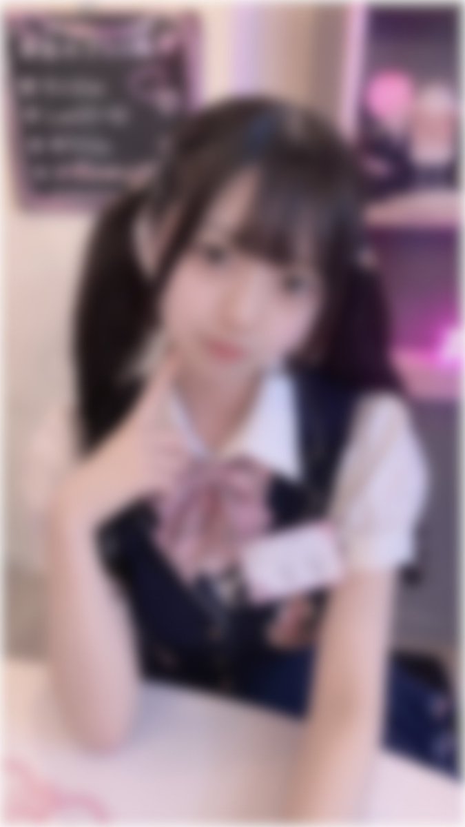 Eslemmn's tweet photo. 【悲報】
コンカフェ嬢。身バレする。  

関西にある某コンカフェ店の店員が、
 あるサイトきっかけで身バレして大炎上🔥

客からの動画が流出し店に苦情が大殺到。

しかし本人は何も変わらず普通に出勤しているらしいw w w  

気になるであろう長尺はリプ欄。
本人バレしたらすぐ消す。 https://t.co/qVW7nbS8tO