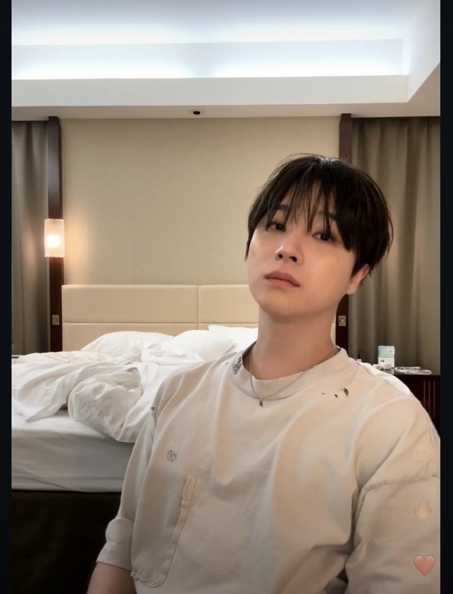 ibdellashii's tweet photo. I think it's really nice that we can communicate thru live streams more often. I'm not really the type who's naturally good with words, but I'll keep doing my best to talk with you and stay connected. I'll be a Jisan who works hard to communicate with you all."

-jinhwan 08.01.26 https://t.co/gcbYvnarxZ