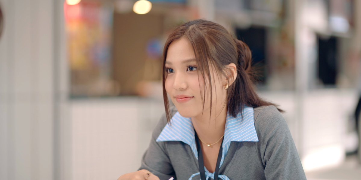 GMMTV's tweet photo. นอกจากมองกันตาหวานเยิ้มแล้ว ยังพูดจาหวาน ๆ แสนน่ารักให้กันเสมอเลยด้วย มวลคู่นี้น่ารักม๊ากกกกกก 💖
#PeachAndMeSeriesFinalEP
@emiamily @beonnnie https://t.co/WDHyvZcDiV