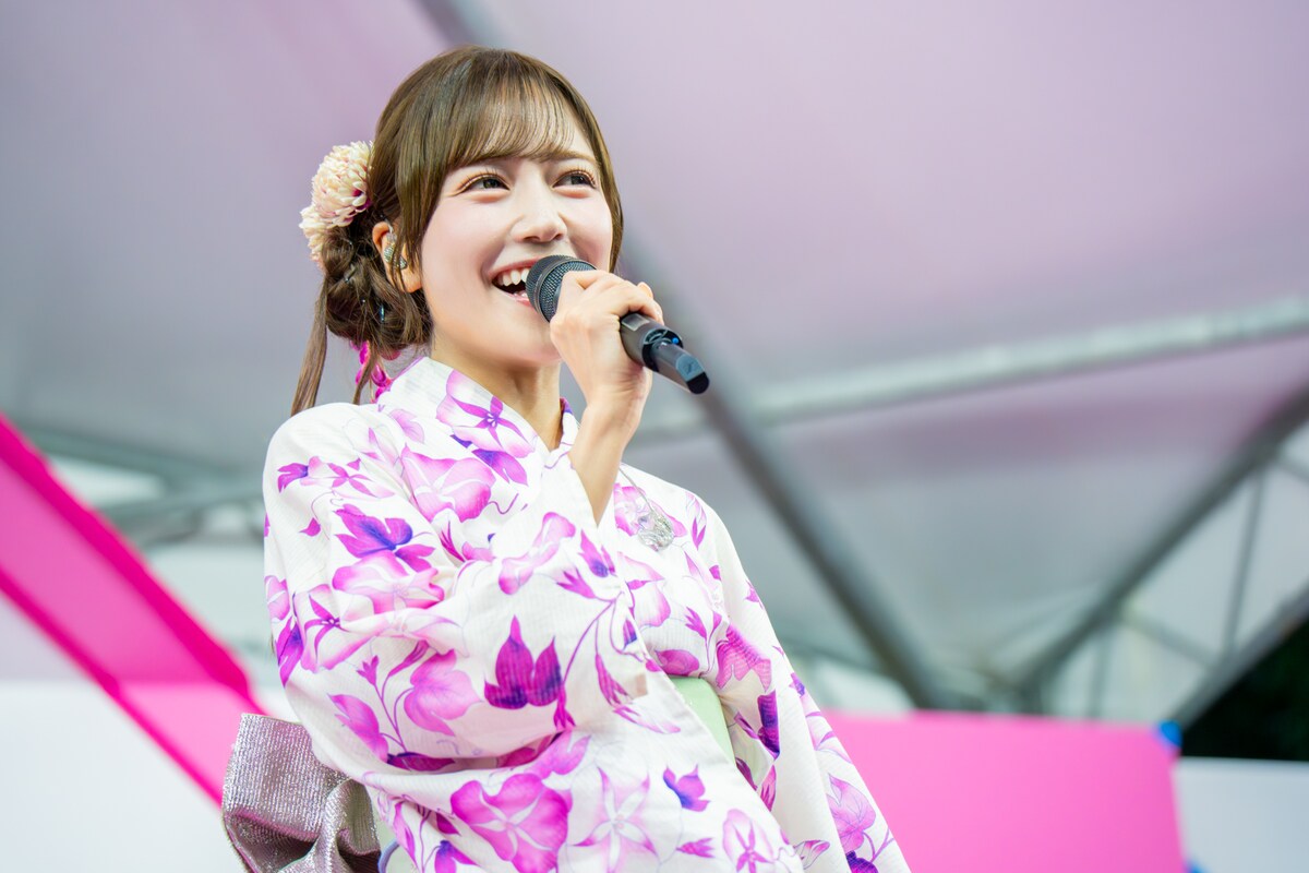 natalie_mu's tweet photo. ◤ライブレポート◢
＝LOVE諸橋沙夏
「TIF」2年連続ソロステージ

浴衣姿で伸びやかな歌声を響かせる
雨が降るも笑顔で観客を魅了
https://t.co/rj8pq2ee3z

#TIF2026 https://t.co/Zq1DEPoD96