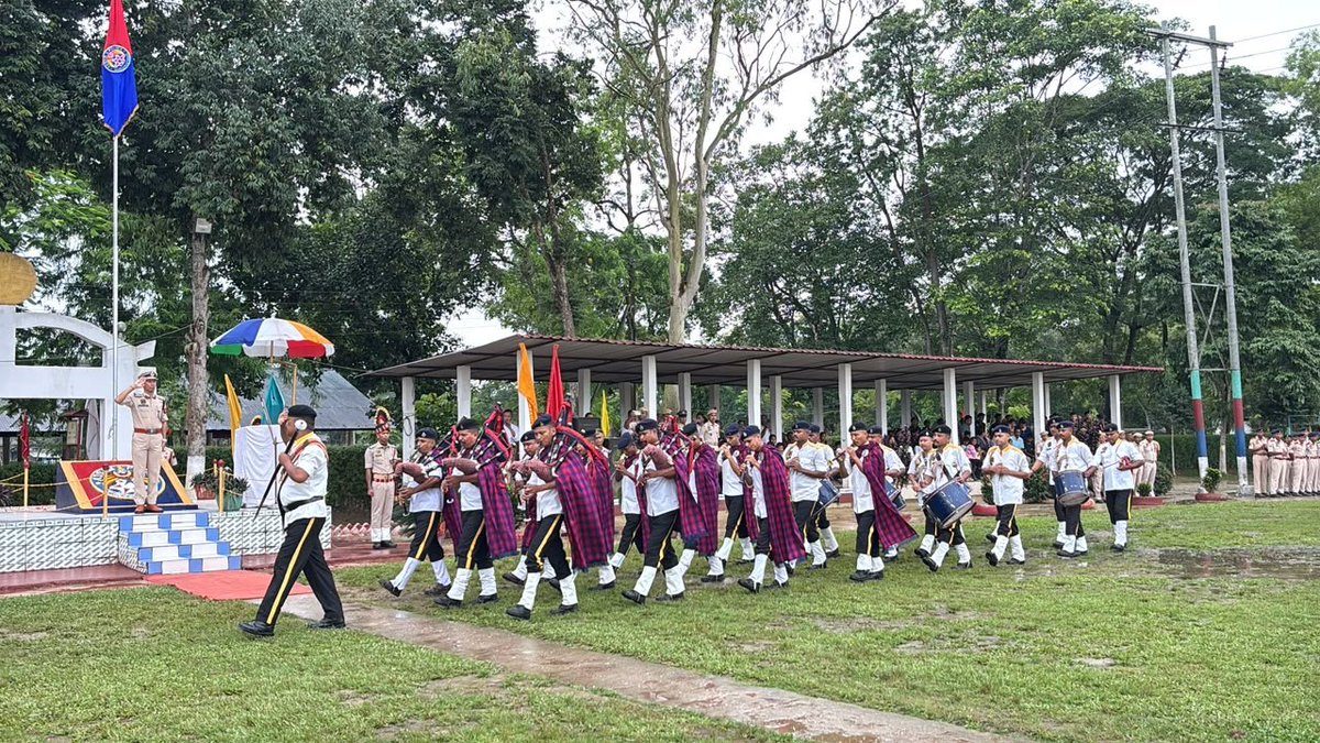 2ndapbn's tweet photo. The 74th Raising Day of 2nd Assam Police Battalion, Makum was celebrated today, commemorating the Battalion's legacy of dedication, discipline, courage, and service to the people of Assam.
@CMOfficeAssam
@assampolice
@DGPAssamPolice https://t.co/bBmH6ikBe7