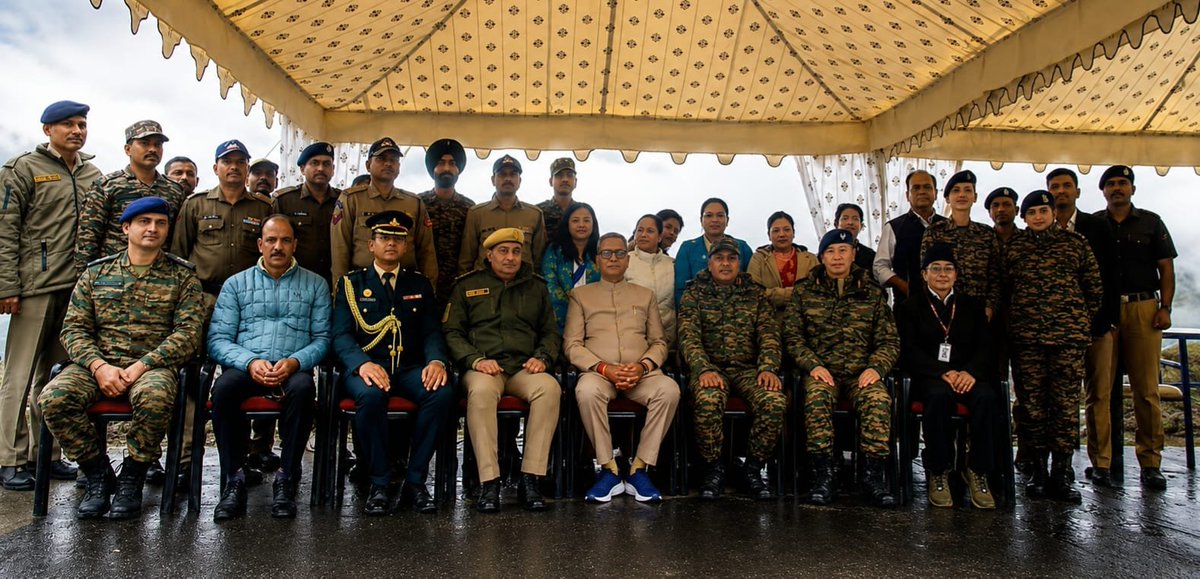BROindia's tweet photo. #BROIndia #ProjectSwastik #StrategicRoads #BorderInfrastructure #NationFirst #Sikkim

🇮🇳 Building Roads. Securing Borders.

Hon'ble Governor of Sikkim, Shri Om Prakash Mathur, visited a strategic road project under Project Swastik@BRO and appreciated the dedication and indomitable spirit of BRO for keeping this strategically vital project ahead of schedule.

He also lauded Hav Rajpal Singh, Plant Operator, 130 RCC, whose relentless efforts in challenging terrain exemplify the courage, commitment and selfless service of every BRO Karmayogi.

Every road built by BRO strengthens the Nation's borders.

JAI HIND 🇮🇳
@rajnathsingh
@sethsanjayMP 
@governorsikkim 
@adgpi