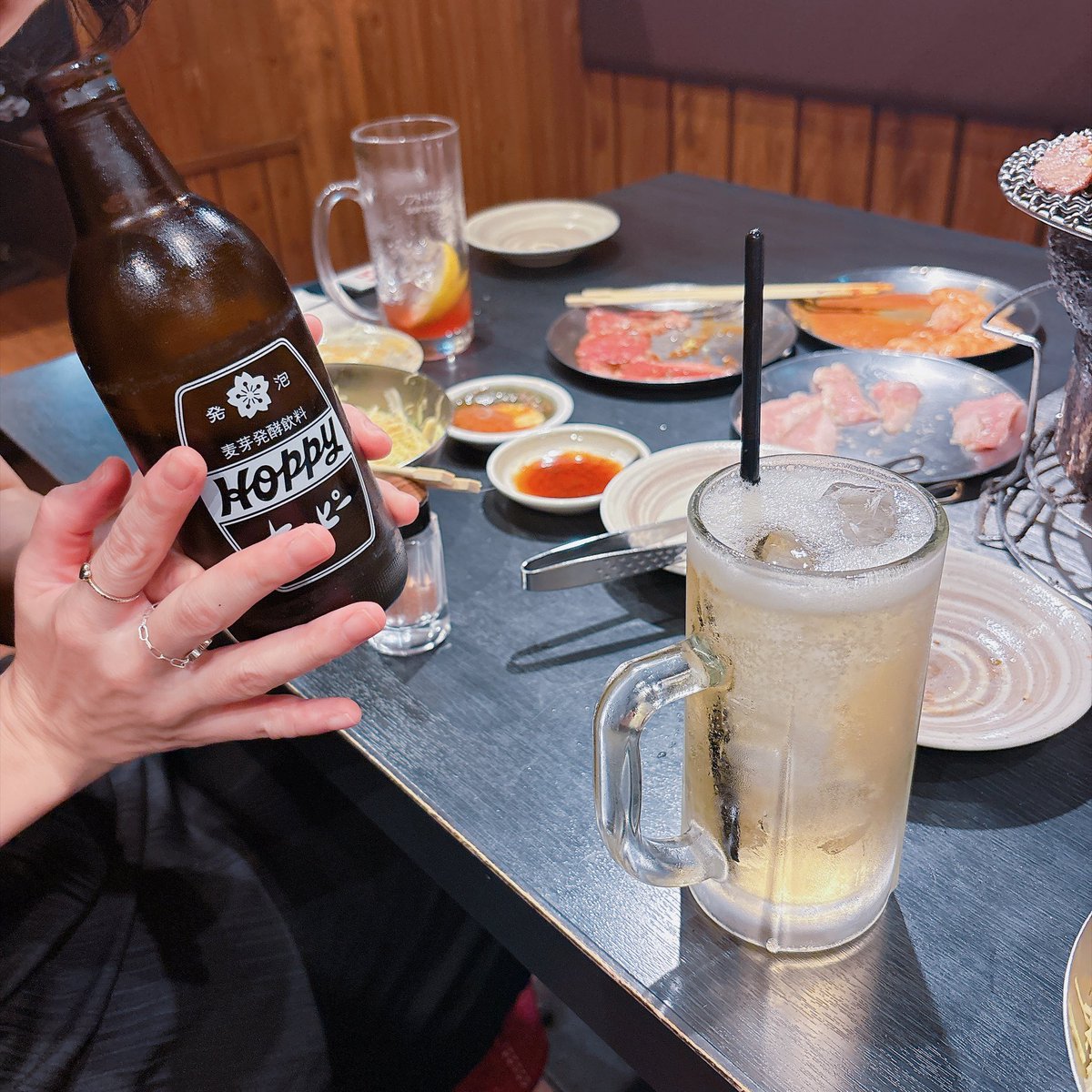 puroppoi's tweet photo. 焼肉でホッピー。16時半開始の早め解散。お陰様で花火大会帰り族の混雑に巻き込まれずにすみました~~~🙆‍♀️ https://t.co/Lpm3gM9SCY