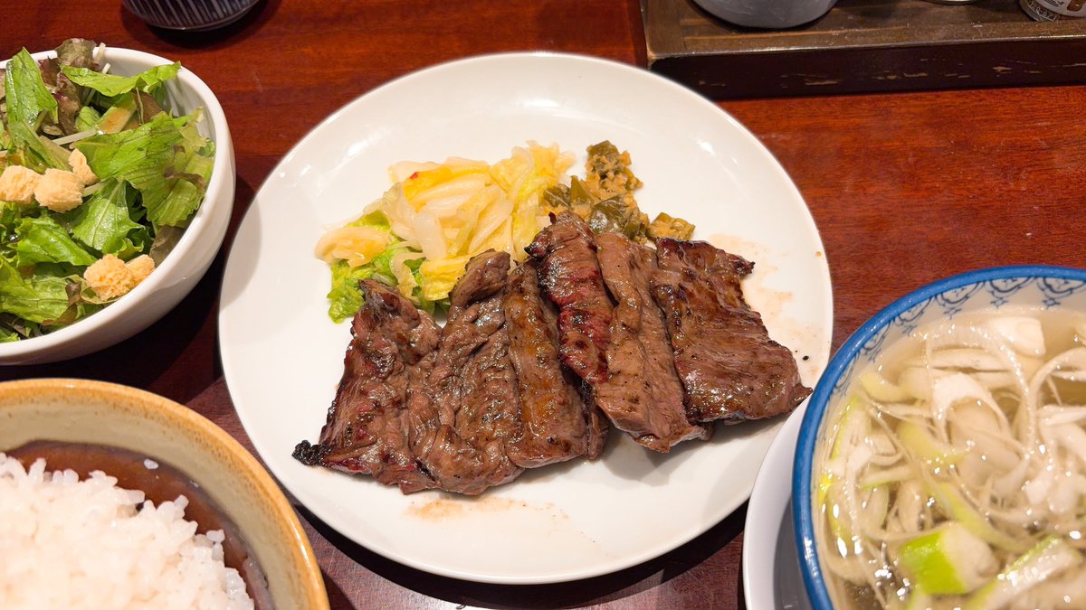 TyanPuru_PS2's tweet photo. 【月イチ牛タン生活】🐮

【たんや 善治郎】
毎月牛タン:62ヶ月連続
定期投稿:40ヶ月目

善治郎全店&amp;メニュー制覇の道
全店舗:2/12

定食:3/11
ランチ:0/9
善治郎オリジナル:0/9
麺類・お重類:3/19
おつまみ・一品料理:6/22
総合:12/70

・内容
牛タンハラミ6枚定食

感想↓ https://t.co/FyIhPN2ptp