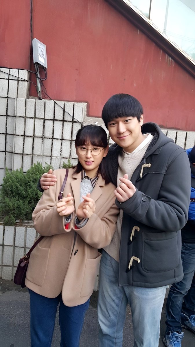 jeongjeonginuna's tweet photo. Duta friendzone belasan tahun.

Konkuk Univ.                             K-Arts https://t.co/f1uRC9qJkJ