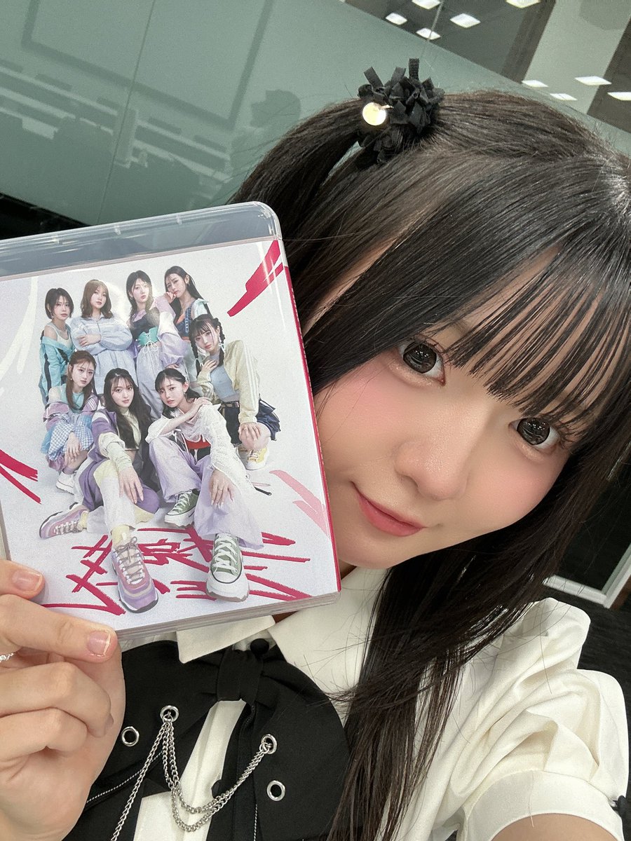 remi_amakawa's tweet photo. ワンマンライブ ミルユメカサナレ「ギブバース」ビジュアルコメンタリー
ありがとうございました！

あの日の緊張感、感動、楽しさもあの時のまま振り返られて何回も見返したくなった😭
アーカイブも後日配信されるので
いつでも私たちと一緒に見てる気分になれるよ👀 https://t.co/HufMkVpaTc