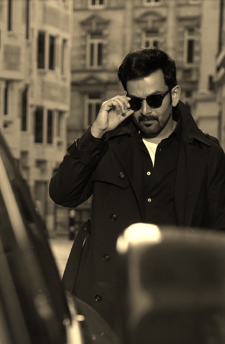 PrithviTrends's tweet photo. #KHALIFA The Ruler!👑 🔥

A storm is brewing.!🌪️🔥

In Worldwide Cinemas From 20th August 2026!
@PrithviOfficial #PrithvirajSukumaran https://t.co/nElONqKJff