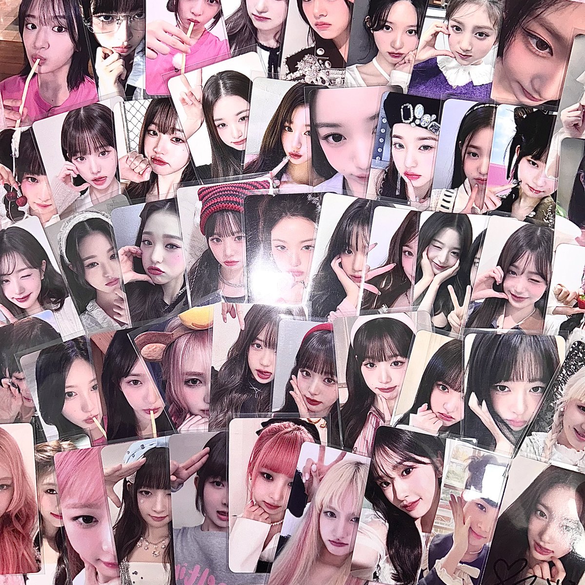 1oveadee's tweet photo. 아이브 처분용 0.5 랜박 양도 판매

🔗https://t.co/hhABf6N0q1

앨범 미개봉 공방 세트 일본 스스퀘 ive pc 유진 가을 원영 리즈 레이 이서 메이크스타 타워레코드 에버랜드 분철 사웨 미니브 럭드 위드뮤 애플뮤직 케이몬스터 리바이브 뱅뱅 미니브 팝업 태닝 7만원 kms 랜포 포카 미공포 싸인 싸폴 https://t.co/u45P5LaHoW