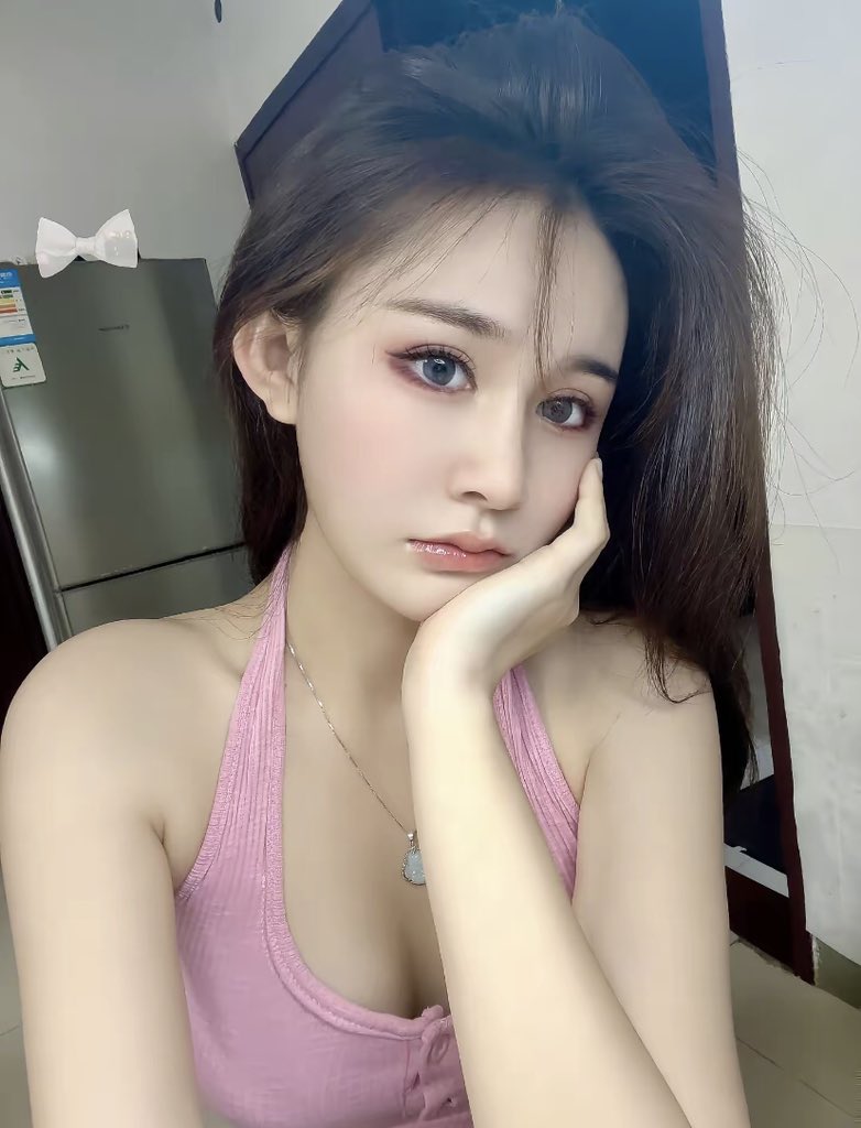 PhillipsCh94471's tweet photo. 現在超級想要做愛…    
徵一位單男    
 
房費我出   
我來載你       

有人嗎🙋 https://t.co/R07esb3thQ