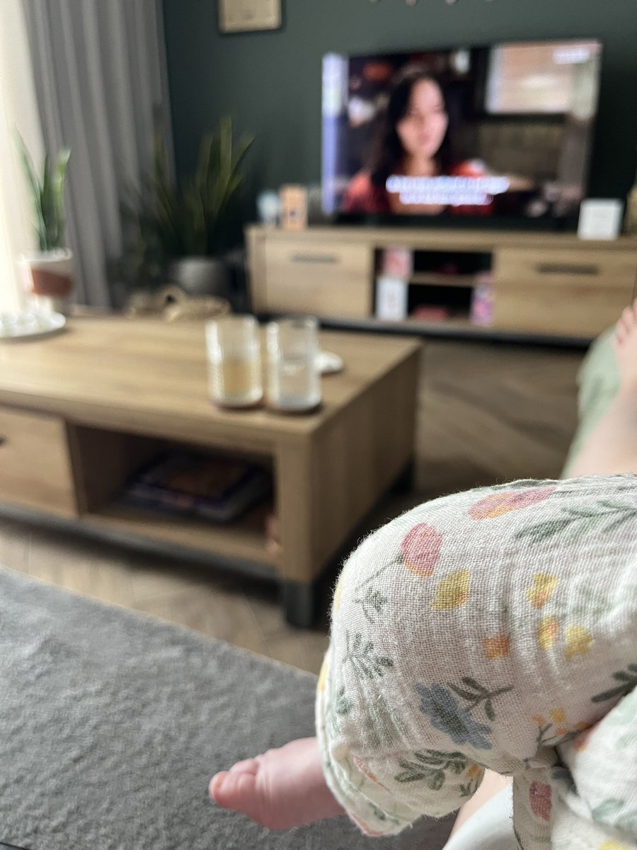 sunshineslucy's tweet photo. Feeding our almost 7 week old while rewatching season 8 🥺🥰 #therookie https://t.co/NG8K0w5zD3