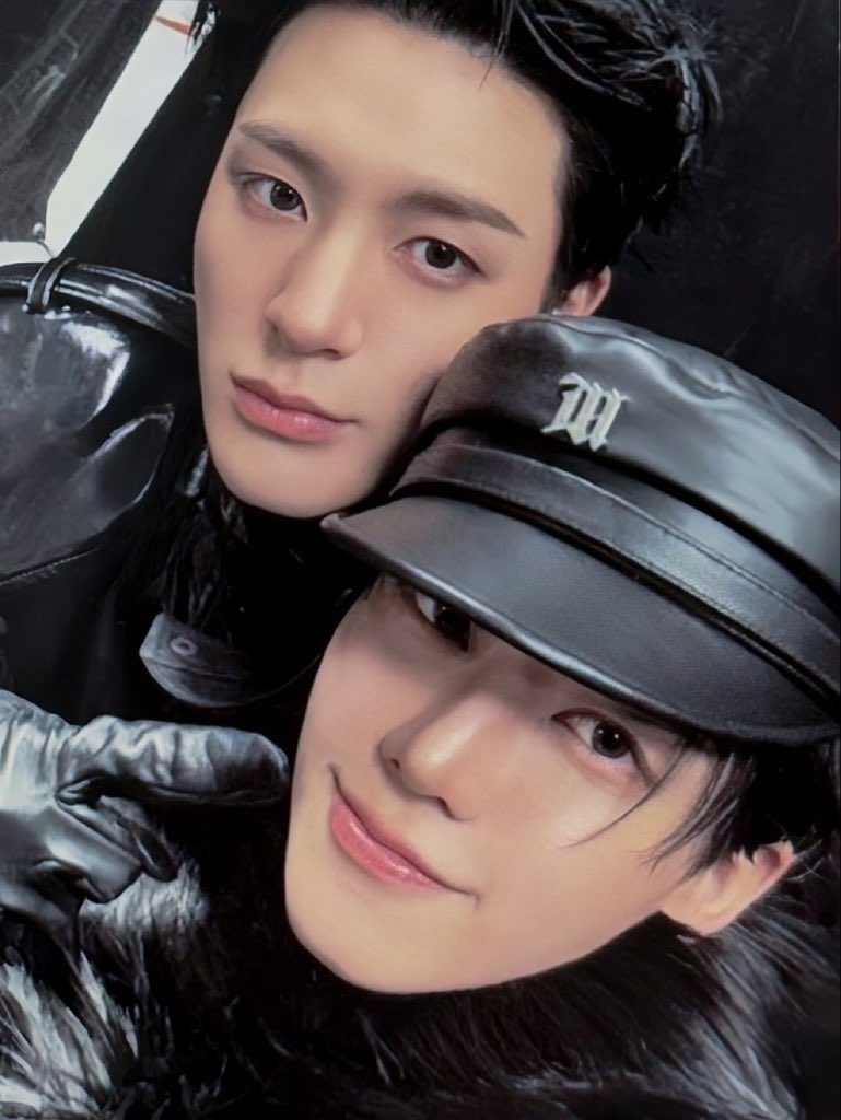 jjineffable's tweet photo. อยากมีตังซื้อป้ายเองแล้วเอารูปนี้ขึ้นว่ะ https://t.co/z0a7SmF4gH