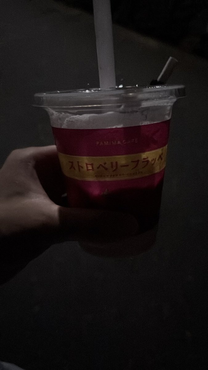 gg9kw's tweet photo. 夜散歩 https://t.co/DnlvAXpS1o