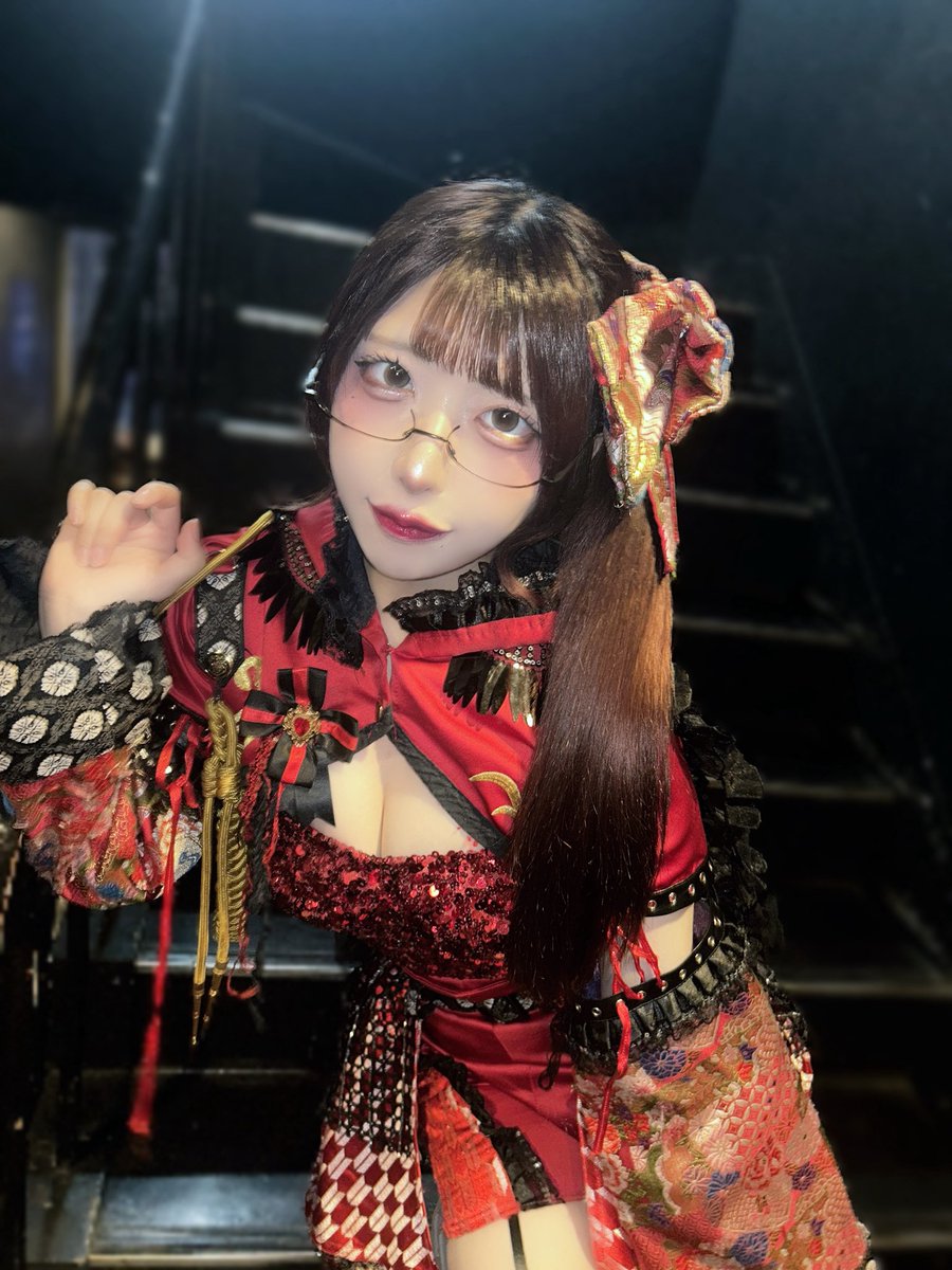 jinowa_uo's tweet photo. えっちなお姉さんは好きですか？ https://t.co/MOnW2tsQjR