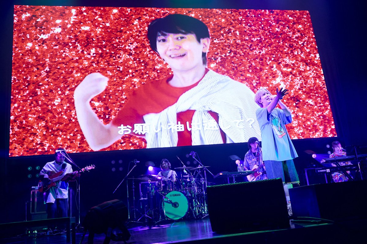 9taro_sueyoshi's tweet photo. 1stワンマンライブ
本当にありがとうございました🫧⭐︎..

このままずっとこの時間が続いてほしいと思うくらい楽しい時間でした🌼

会場に来てくれたひとりひとりの厄介の皆さんと、心優しき天才ミュージシャンの皆さん、そして沢山のスタッフの皆さんのおかげです🍒

本当にありがとうございました！！
また絶対会えますように👶🏻🍼