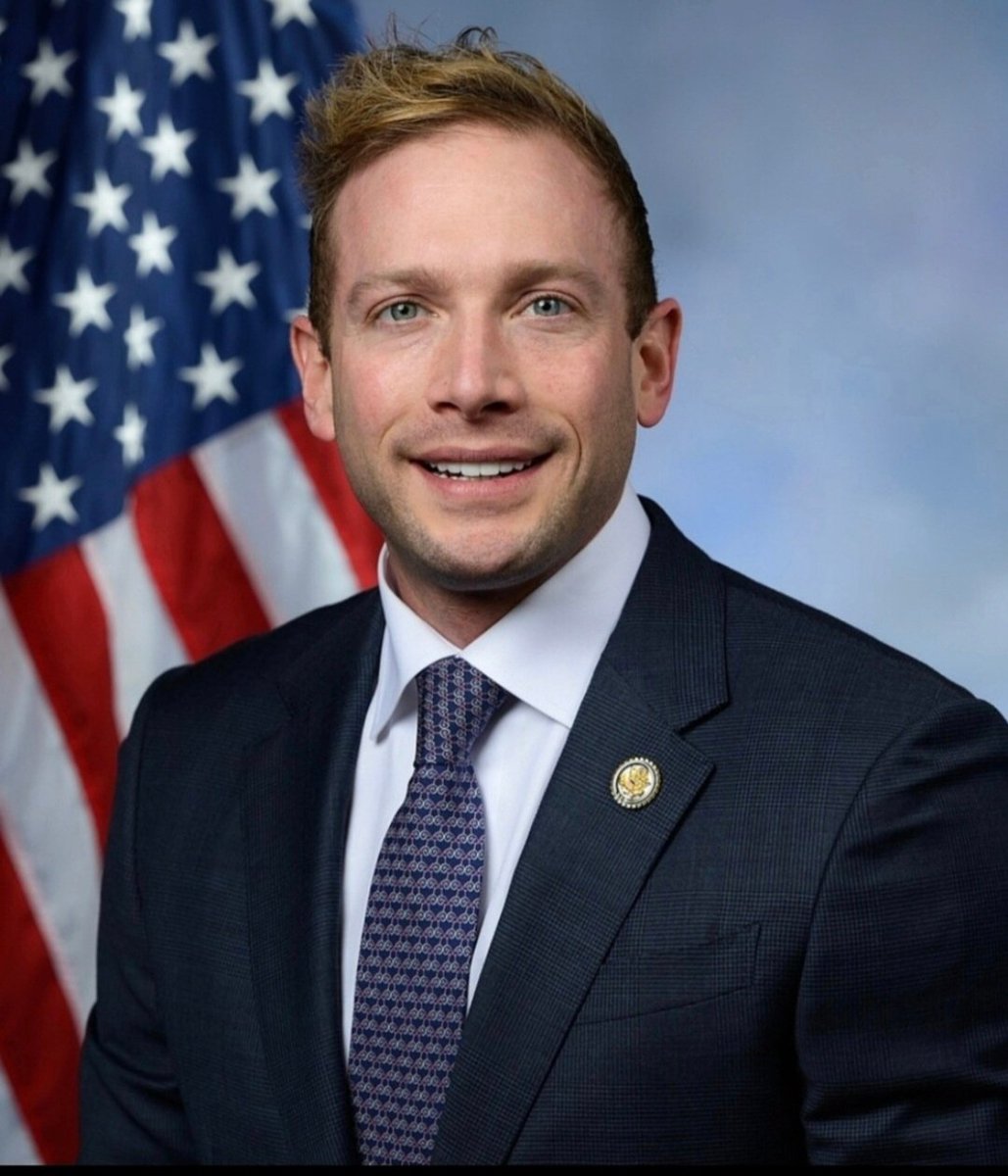 AzPetrich's tweet photo. Democrats forced Graham Platner to step down after serious allegations of sa &amp; rape - but when Max Miller faces serious allegations of throwing boiling water on his ex-wife, beating her, holding a gun to her head &amp;  breaking his 2yo daughters collarbone - Republicans do nothing. https://t.co/r2v4Zgcyna