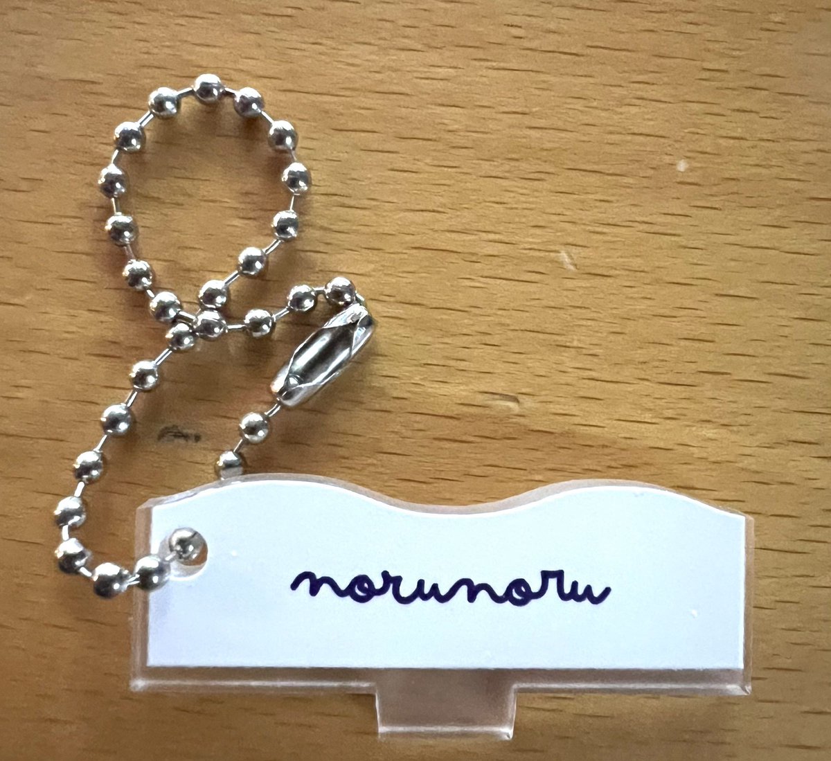 norunekonoru's tweet photo. アクスタは通常と水着2パターンお求め頂くと、手前に通常その後ろに水着という素敵な事ができます！ピッタリ重なります❣＆水着についてくるネームプレートにボールチェーンが付けられます。（ボールチェーンは付属していません）

https://t.co/liBpZOkQuE

よろしくお願いします🙇‍♀️
#女性参加勢夏休み https://t.co/r9f1U4zwdI