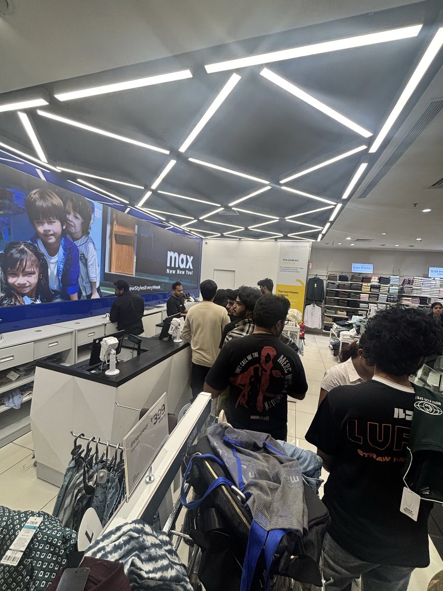 NGinjupalli's tweet photo. @maxfashionindia If you can’t handle peak-hour crowds despite having 5+ billing counters &amp; somehow manage to run just one at snail pace do everyone a favor and shut the store until you figure out basic manpower management. Weekends and paydays aren’t a surprise event; https://t.co/PHwREbiQbX