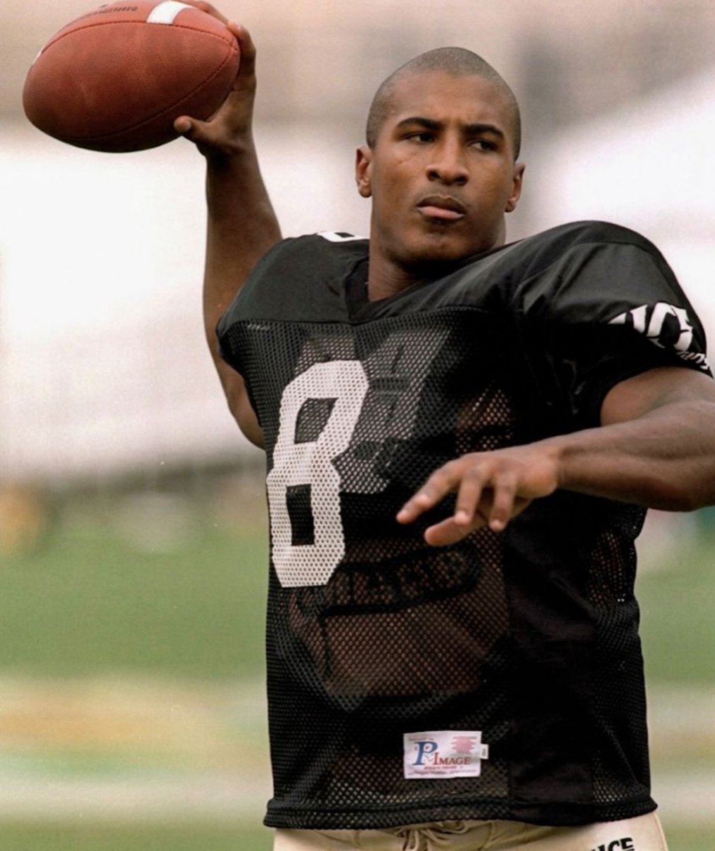 Facts_UCF's tweet photo. 30 years ago, the 96 Atlanta Olympics were in full swing but down in the Alafaya # 8 was training hard getting ready to lead @UCF_Football to its 1st season as a Division IA team and change the program's trajectory forever βοΈπβοΈ
Pic Credit: Ocala Banner Star https://t.co/isEnqO2c7w