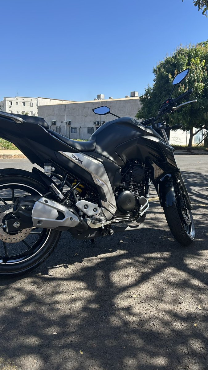 SrCaf10's tweet photo. @Pagdebmw Não é uma Ducati, mas peguei minha primeira moto essa semana

To sendo feliz demais tbm https://t.co/aIPP9jyTzr