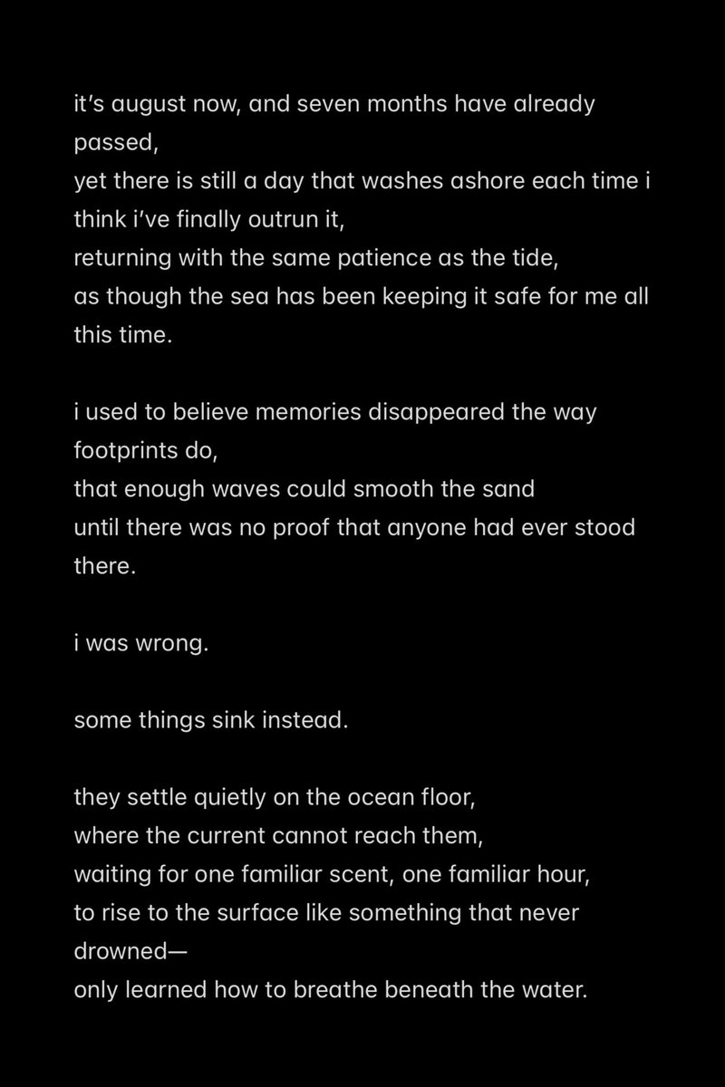 vahlune's tweet photo. long august piece i guess #poetrytwt https://t.co/Ef1c86cB3h
