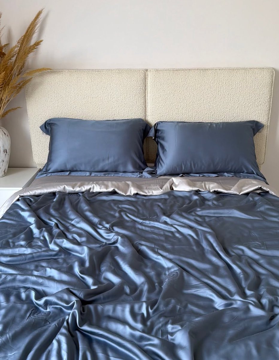 Bedsheet in Lagos tweet media