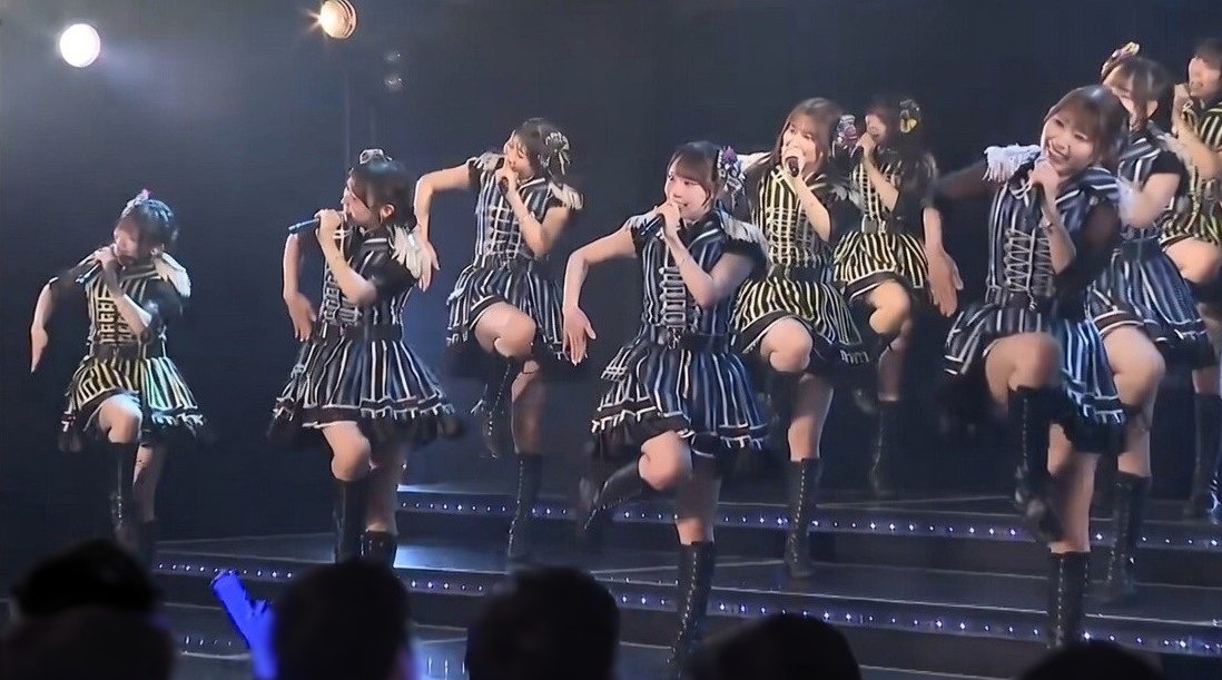 kaimotoki's tweet photo. 2026.05.20SKE48チームE「RESET」公演を観覧した。舞台の闇を裂き、彼女たちは生まれる。一気に解き放たれる爆発的エネルギーがまさに宇宙誕生を見せる。ほとばしる光のきらめきは幾重にも広がり、果てしない星々の世界を創り上げ、未来をどこまでも照らしゆく。 https://t.co/pC0HAMzDjA