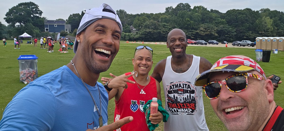 BryanKGbergNew's tweet photo. Volunteered and Ran the Inaugural @ATLtrackclub Southside Beltline 8k this am! Had so much fun, saw so many of my #runfam and kicked some butt! #RunningCityUSA #runchat #bibchat #ukrunchat https://t.co/AwkQOLdNCe